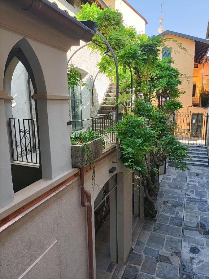 Wisteria Court - Suite 2 - 梅纳焦 外观 照片